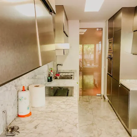 Near The And Marina Appartement *